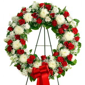 Randolph Florist | Classic Wreath