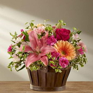 Randolph Florist | Lily Basket